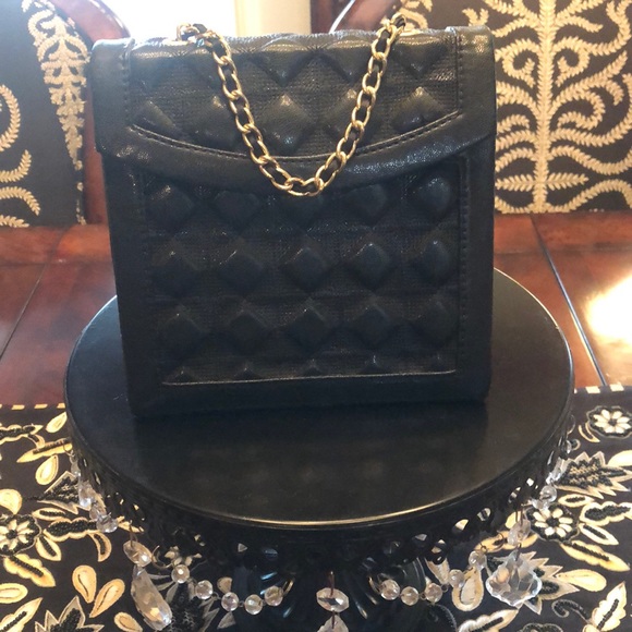 Black Leather Jewelry case. - Picture 2 of 7